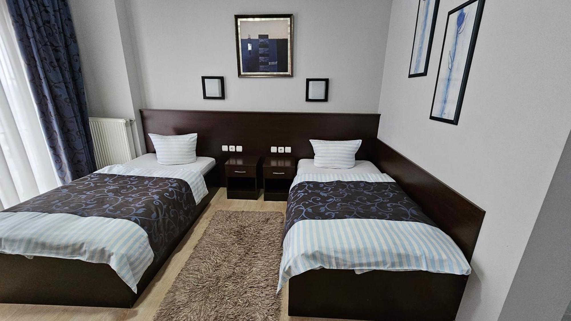 Hotel Poarta Transilvaniei บิสตริซา ภายนอก รูปภาพ