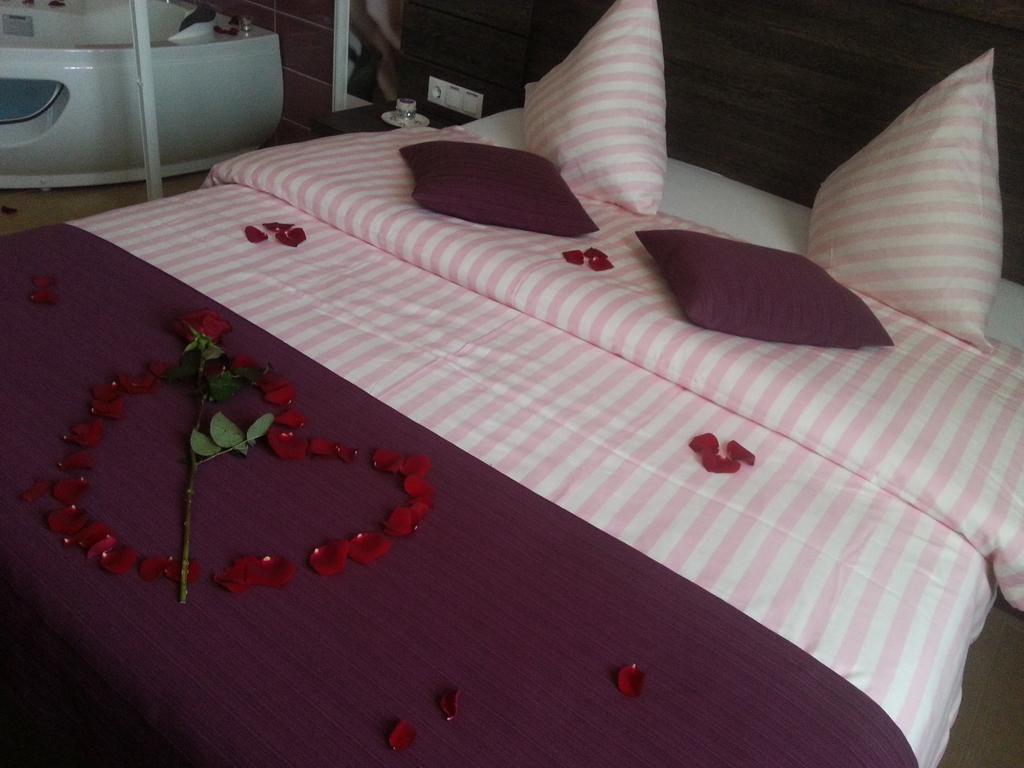Hotel Poarta Transilvaniei บิสตริซา ภายนอก รูปภาพ