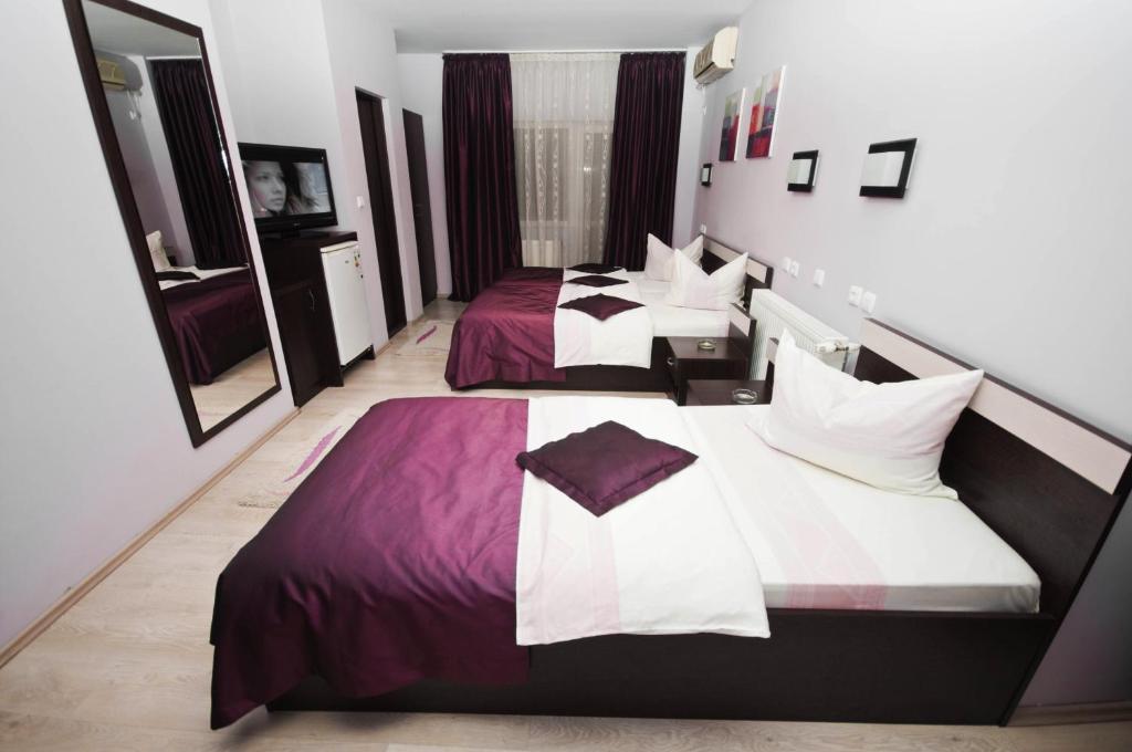 Hotel Poarta Transilvaniei บิสตริซา ภายนอก รูปภาพ